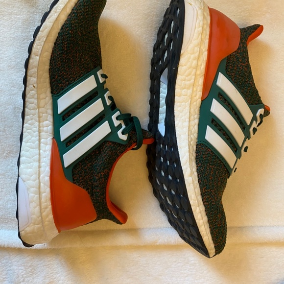 Adidas Ultraboost - Picture 3 of 6